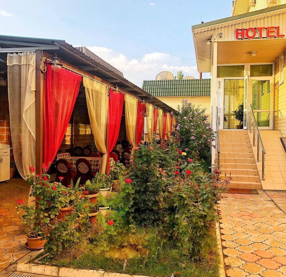 Гостиничный Комплекс Жеты Казына Zharkent Extérieur photo