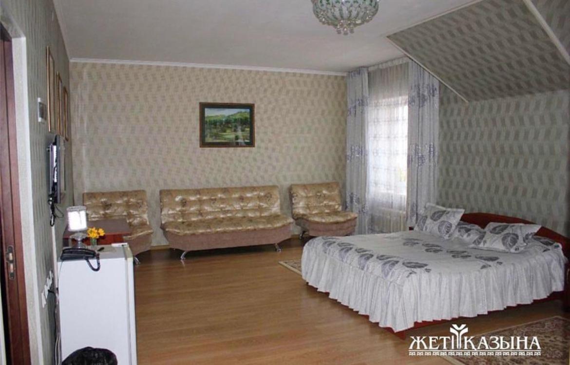 Гостиничный Комплекс Жеты Казына Zharkent Extérieur photo