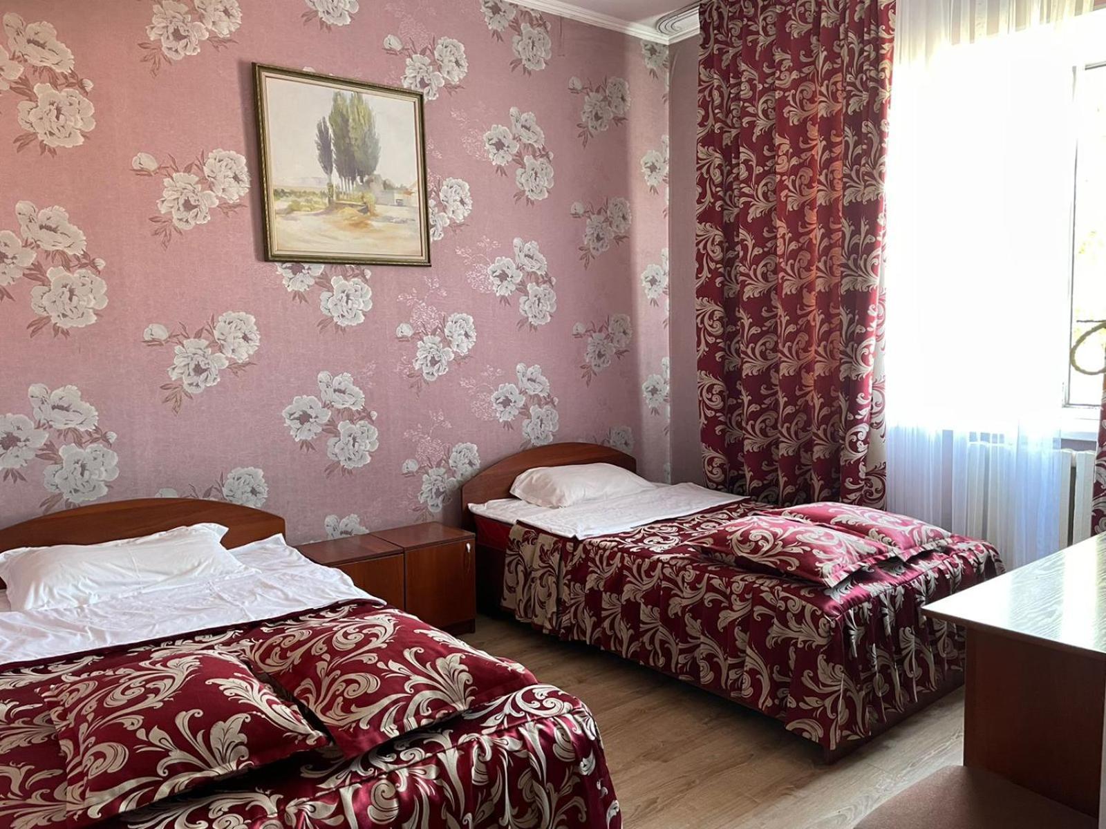 Гостиничный Комплекс Жеты Казына Zharkent Extérieur photo